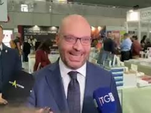 Fontana (Camera) al Salone del Libro: La malattia dell'ignoranza va combattuta con lo studio