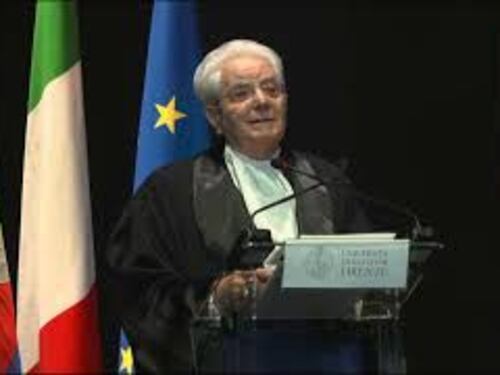 Mattarella: Con social e AI tutto cambia, rimettere al centro la persona"