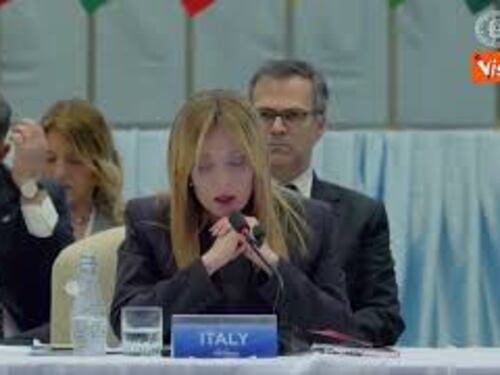 Meloni: "Il Piano Mattei sta rivoluzionando il modo di agire in Africa"