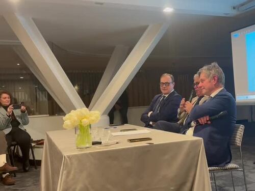 Mancini alla festa del Giornale: "Vi racconto delle spie di Chavez in Vaticano"