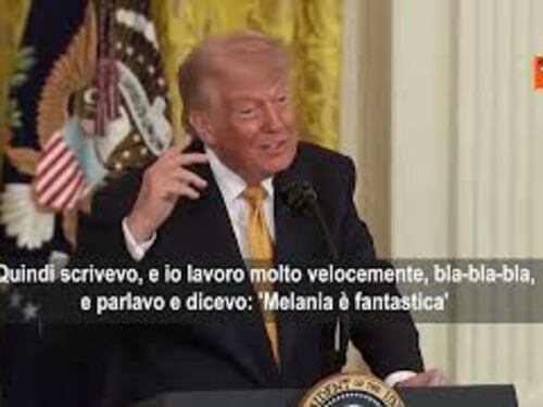 Trump si scusa con Melania ridendo: Il correttore automatico la trasformava in 'Melody'