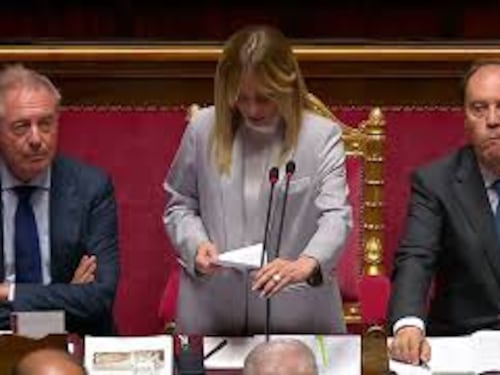 Meloni al Premier Time: Momento difficile, meno polemiche e più confronto su strategie per il Paese