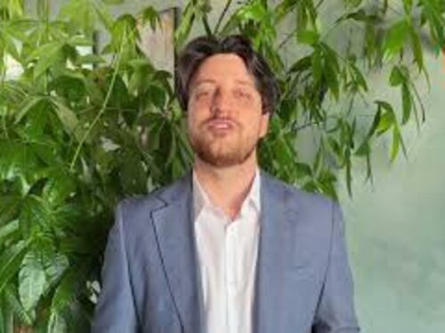 Regione Veneto rilancia albo delle badanti, Stefani: Modello innovativo di assistenza domiciliare