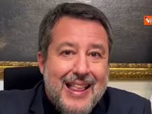 Salvini: Sea Watch da risarcire? "Chi non vota sì al referendum è complice degli speronatori"