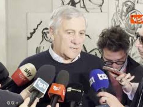 Attacco Iran, Tajani: "Non sarà una guerra lampo, lavoriamo per dialogo"