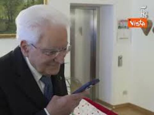 Milano Cortina, Presidente Mattarella telefona alla pattinatrice Arianna Fontana: "Gara formidabile"