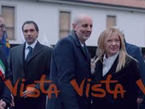 Meloni arriva a Pontida per i funerali di Umberto Bossi