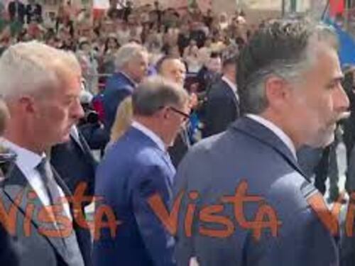 2 giugno, 'Giorgia! Giorgia! Giorgia!', ovazione all'arrivo di Meloni ai Fori Imperiali