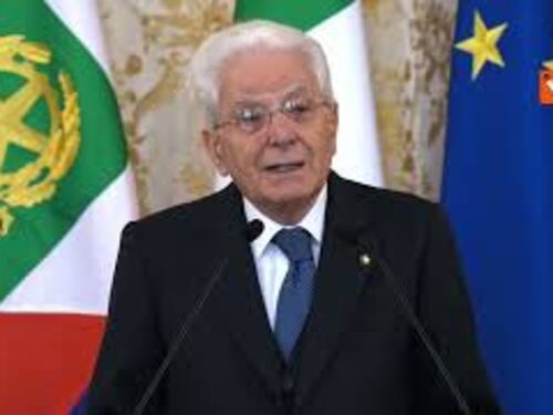 Mattarella: IA ha un ruolo crescente nella Difesa, ma non può sostituire il discernimento umano