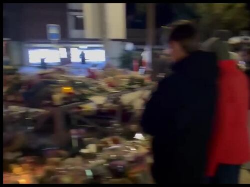 "Qui ci sono i sopravvissuti e chi ha qualcuno da piangere"