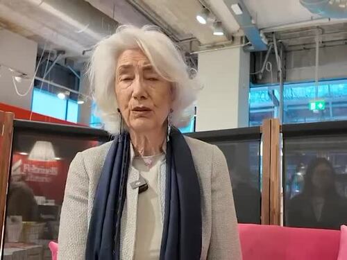 "Due di noi sul divano rosa", le testimonianze delle pazienti con tumore al seno metastatico