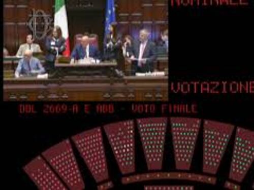 Camera approva Ddl sul nucleare, testo passa al Senato