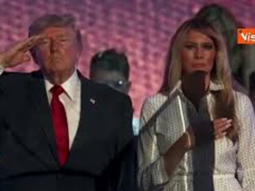 Inno americano e fuochi d'artificio, la festa al National Mall di Washington per il 250esimo Usa