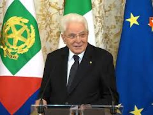 Mattarella alla Guardia di Finanza: Contrasto all'evasione per tutelare contribuenti onesti