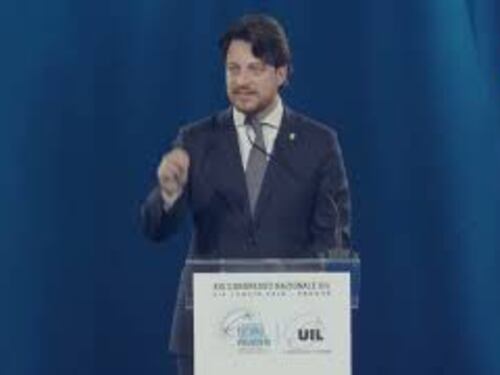 Governatore del Veneto Stefani a Congresso Uil: Su Ai abbiamo dovere di difendere singolarità umana