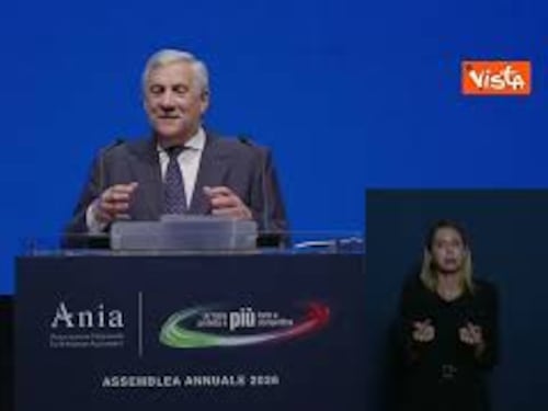 Tajani: Sfida è mettere in circolazione duemila miliardi di risparmi per crescita Paese