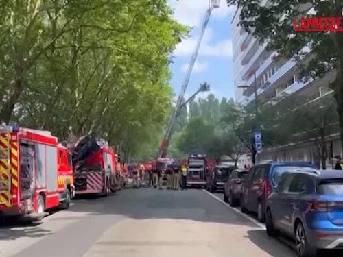 Anversa, incendio in un condominio: le immagini