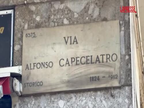 Il testimone: "Stava scappando e l'ho bloccato a terra"