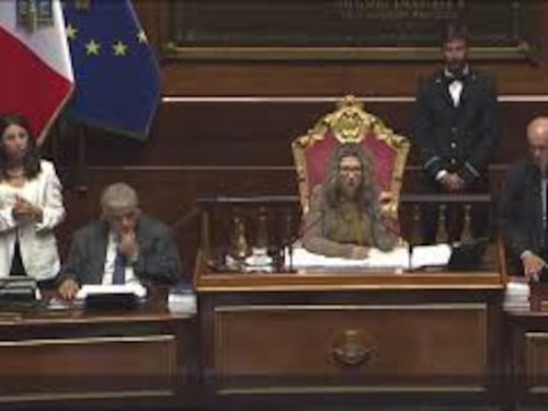 Ok alla fiducia sul Decreto casa al Senato con 106 sì, 112 no e 2 astenuti. Il testo è legge