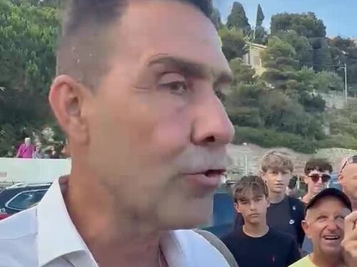 Vannacci a Genova: "Le posizioni si contestano con un'argomentazione, non cacciando"