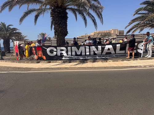 A Lanzarote le immagini esclusive delle proteste contro Sanchez: di Gabriele Barberis