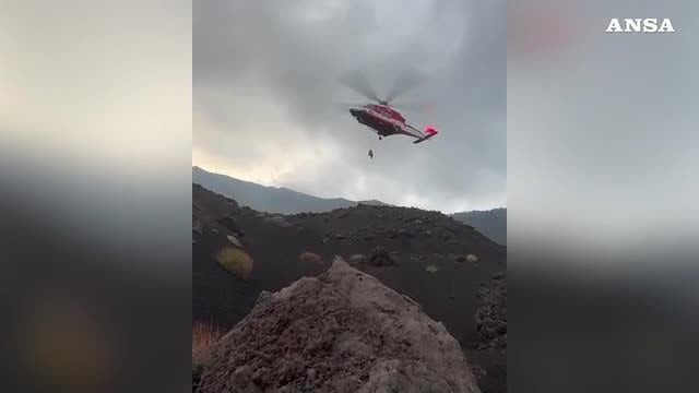 Escursionista colpito da un fulmine sull'Etna, è morto in ospedale