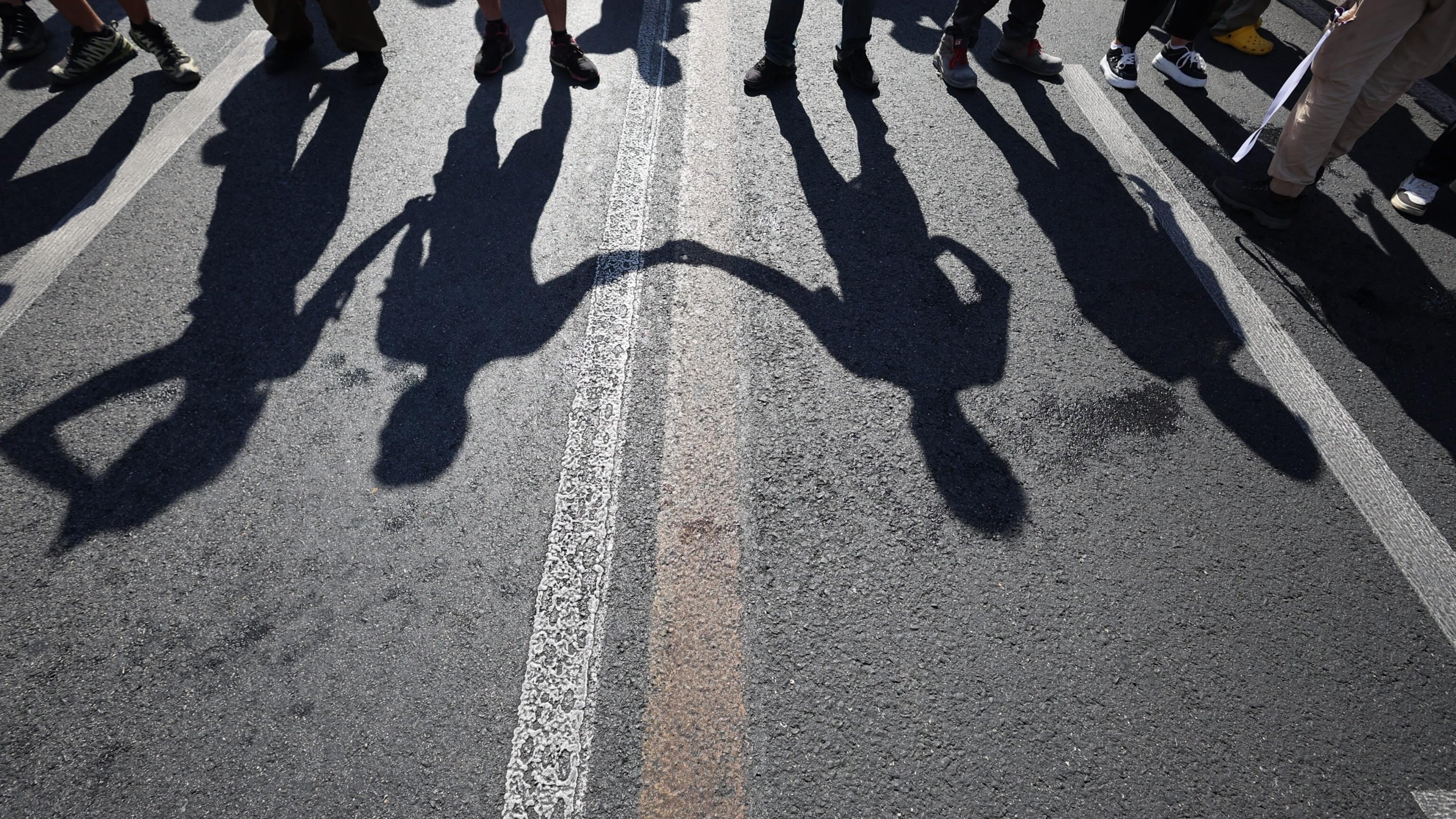 A Roma il corteo che rinsalda l'asse tra falce e martello e islam