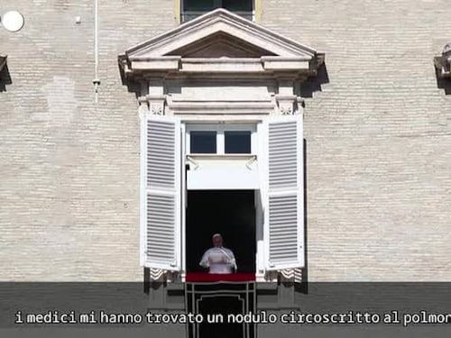 Il momento dell'annuncio in Piazza San Pietro - VIDEO