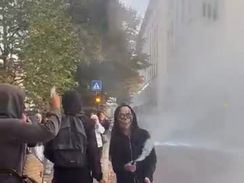 Le immagini dei teppisti a Torino - VIDEO
