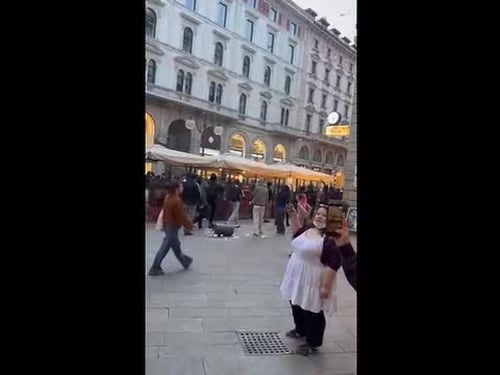 La devastazione di piazza Duomo a Milano