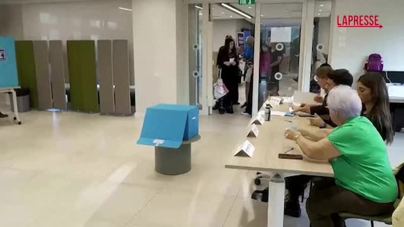 Aperti i seggi per il rinnovo della Knesset: le prime immagini - VIDEO